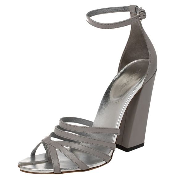 Burberry Cloud Grey Leather Hove Heel Ankle Strap Sandals Size 40 - Picture 1 of 4